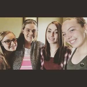 Meet your Posher, Danielle